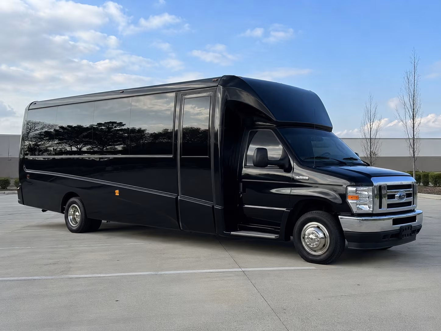 charter buses to the north charleston coliseum for any show