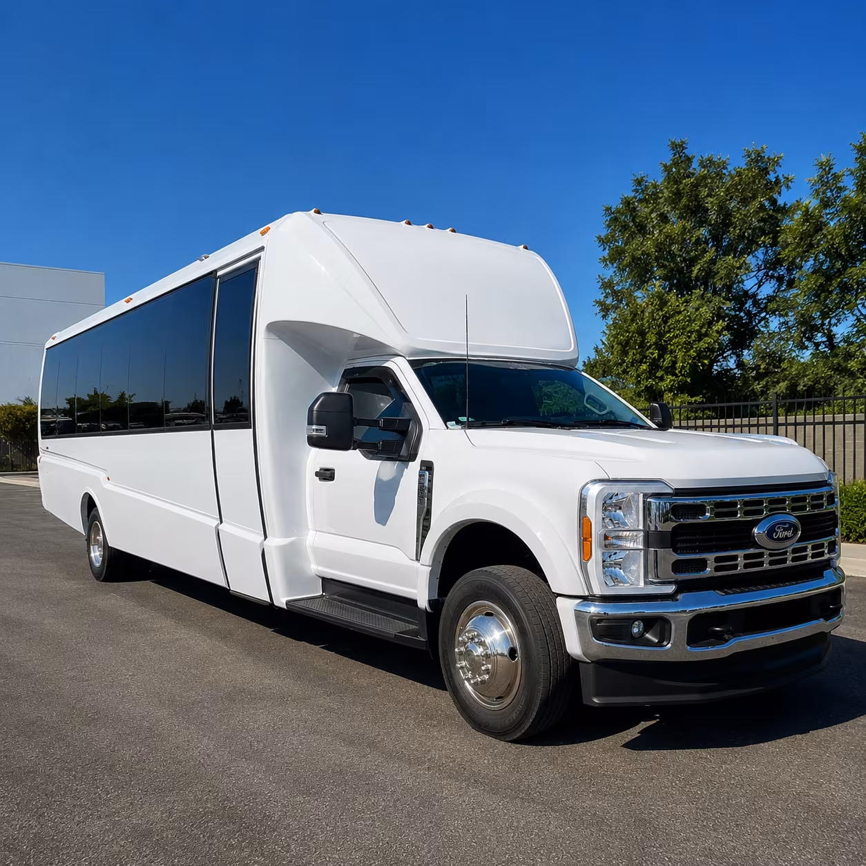 corporate and convention shuttle buses for the charleston area
