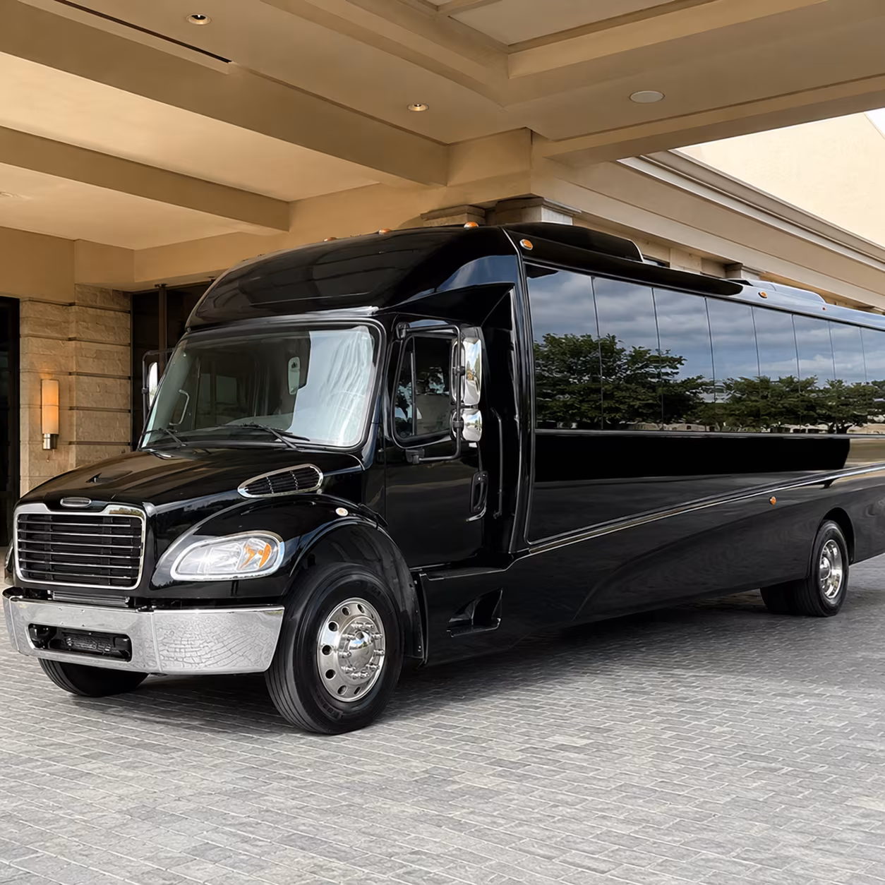 north charleston 30 passenger minibus